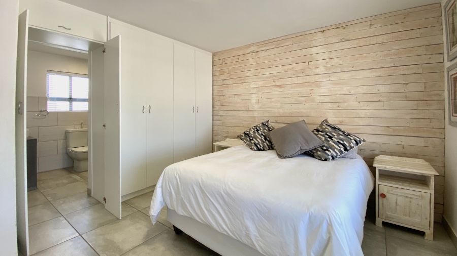 4 Bedroom Property for Sale in Dwarskersbos Western Cape